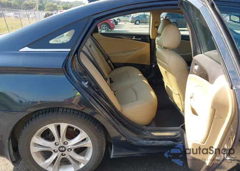 2013 Hyundai Sonata Limited z USA, uszkodzony, nr VIN 5NPEC4AC7DH642043